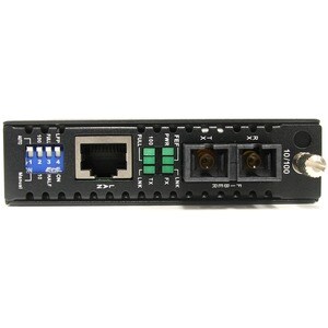 StarTech.com 10/100 Mbit/s Ethernet Single Mode LWL / Glasfaser SC Medienkonverter 30 km - 2 Anschluss(e) - 1 x Netzwerk (