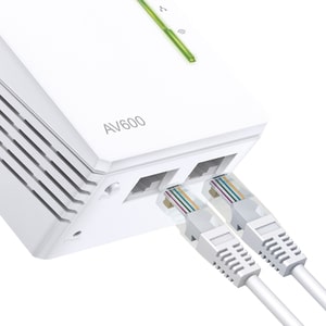 TP-Link TL-WPA4220TKIT IEEE 802.11n 300 Mbit/s Wireless Range Extender - 300 m Maximum Outdoor Range - 2 x Network (RJ-45)