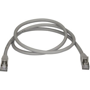 StarTech.com CAT6a Ethernet Cable - 91cm - Gray Network Cable - Snagless RJ45 Cable - Ethernet Cord - 91cm / 91cm (3 ft.) 