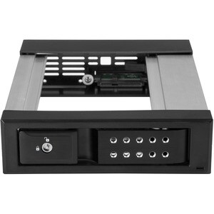 StarTech.com HSB1SATSASBA. Grösse: 13,3 cm (5.25"), Typ: Carrier Panel, Produktfarbe: Schwarz. Breite: 146 mm, Tiefe: 179 