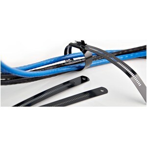 StarTech.com 9"(22cm) Metal Cable Ties, 2-1/4"(55mm) Bundle Dia. 100lb(45kg) Tensile Strength, Nylon Coated Stainless Stee