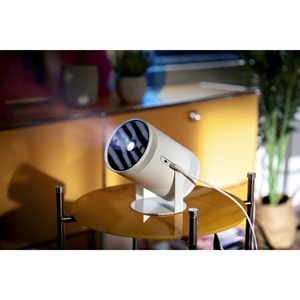 THE FREESTYLE PROJECTOR 30-100 AUTO KEYSTONE/FOCUS CRADLE STAND