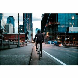 Backpack - Mochila Dell Ecoloop Essential - CP3724 - 16 pulgadas - Color Negro - 3 años de garantía.