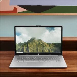 HP Laptop 17-cn3028TU