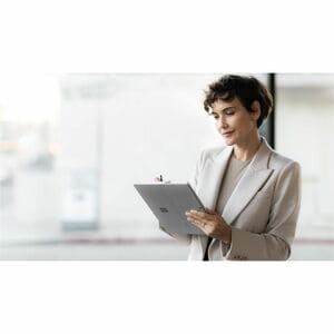 Surface Pro 10 for Business - Ultra 7 165U - 16GB RAM - 256GB SSD - Platinum - Windows 11 Pro