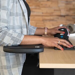 Bracciolo R-Go, ergonomico, simmetrico, con taglio per gli addominali, in schiuma morbida, nero