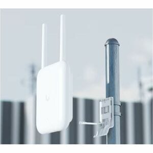 Ubiquiti U7 Dual Band Wi-Fi 7 IEEE 802.11 a/b/g/n/ac/ax/be 4.30 Gbit/s Wireless Access Point - Outdoor - 2.40 GHz, 5 GHz -