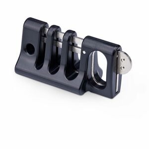 StarTech.com Security Lock - 1 - TAA Compliant - Desk for Office, Public Access Area, Healthcare, Retail Store, Classroom 
