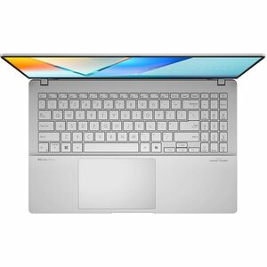 Asus S5507QA-MA067W Cool Silver 15.6in 3K OLED Bend Glare Non-touch Non-touch Snapdragon X Plus X1P 42 100 Processor 3.4GH