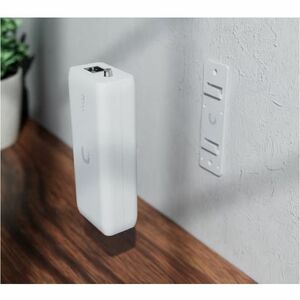Ubiquiti Single Band Wi-Fi 5 IEEE 802.11a/n/ac 866.70 Mbit/s Wireless Bridge - 5 GHz - 1 x Internal Antenna(s) - Internal 