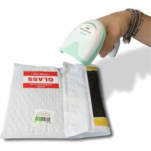 Gryphon GM4500, Kit, USB, 910 MHz, Red illumination, Health Care, BPOC (Kit includes scanner, WLC4090-HC-910 base and USB 