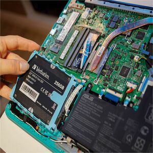 Unità stato solido Verbatim Vi550 S3 - 2,5" Interno - 256 GB - SATA (SATA/600) - 150 TB TBW - 560 MB/s Velocità massima tr