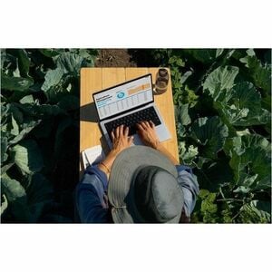 Apple MacBook Pro MDE44B/A 36.1 cm (14.2") Notebook - 120 Hz - Apple M5 - 16 GB - 512 GB SSD - English (UK) Keyboard - Sil