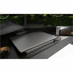 IOGEAR Dock Pro USB-C Triple HD Dock - for Tablet, Workstation, Notebook, Monitor - Charging Capability - Memory Card Read