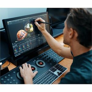 Wacom Cintiq Pro Graphics Tablet - 54.6 cm (21.5") - 5080 lpi 4K - Black - 8192 Pressure Level - Pen - HDMI