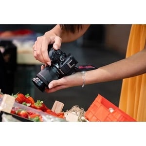 Canon EOS R10 24.2 Megapixel Mirrorless Camera with Lens - 18 mm - 150 mm - APS-C CMOS Sensor - Autofocus - 7.6 cm (3") To