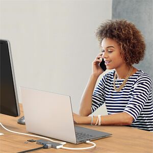 j5create Elite JCD390 USB Type C Docking Station for Memory Card Reader, Flash Drive - Charging Capability - Memory Card R