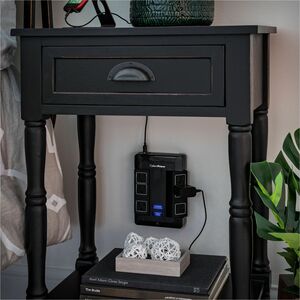 CyberPower HT600WSU2A Premier Home Theater 6 - Outlet Surge with 1680 J - Clamping Voltage 500V, NEMA 5-15P, Wall Tap, 15 