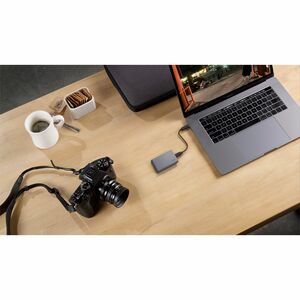 LaCie Secure Tragbar Solid State-Laufwerk - 2,5" Extern - 500 GB - USB-Typ C, USB 3.0, USB 3.1 Typ C - 256-bit AES Verschl