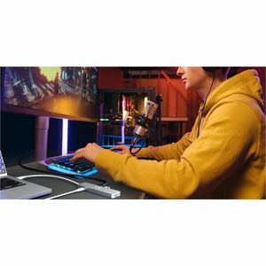 j5create Elite JCD390 USB Type C Docking Station for Memory Card Reader, Flash Drive - Charging Capability - Memory Card R