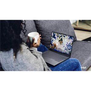 Lenovo ThinkBook 14 G5 IAU 21SQ000DMZ 35,6 cm (14 Zoll) Touchscreen Umrüstbar 2 in 1 Notebook - WUXGA - Intel Core Ultra 7