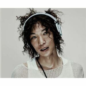 Nothing Headphone (1) Wired/Wireless Over-the-head, Over-the-ear Stereo Headset - Transparent, White - Binaural - Circumau