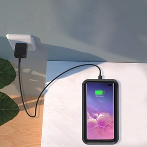 Adesso 10W Max Qi-Certified 3-Coil Wireless Charging Pad - 5 V DC, 9 V DC Input - Input connectors: USB - Overcharge Prote