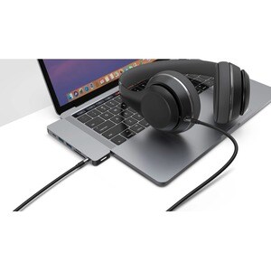 Hyper Model GN21D-GRAY USB Type C Docking Station - Memory Card Reader - SD - Space Gray - 4K - 3840 x 2160 - 2 x USB Type