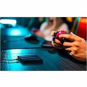  SSD Externe T9 Samsung 4To Noir MU-PG4T0B/EU, vitesse de lecture jusqu'à 2000 Mo/s, résiste aux chutes jusqu'à 3m