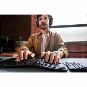 Poly Voyager Surround 80 UC Kabel/Kabellos Über das Ohr, Kopfbügel, Auf den Ohren Stereo Headset - Schwarz - Microsoft-Tea