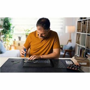 Lenovo ThinkPad P14s Gen 5 21G2001RUS 14.5" Mobile Workstation - WQXGA - Intel Core Ultra 7 165H - vPro Technology - 32 GB