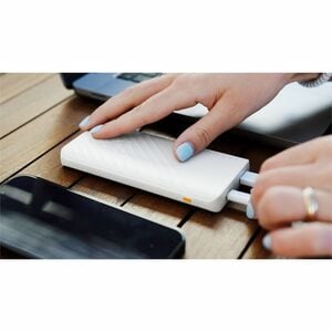 Xtorm Go2 Power Bank - Ash White - 10000 mAh - 15 W - Ash White