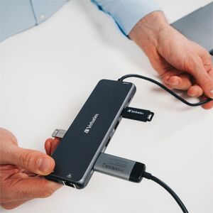 Docking station Verbatim USB Type-C per Monitor, Cuffia, Altoparlante - Compatibilita carica - Lettore schede di memoria -