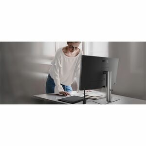 Monitor LED BenQ DesignVue PD2706U 27"" (68.6cm) Clase 4K UHD - 16:9 - Gris Oscuro - 27"" (68.6cm) Viewable - Tecnología c