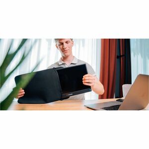 Verbatim LIGHT 16" Class LCD Touchscreen Monitor - 16:9 - 10 ms - 15.6" Viewable - Capacitive - 10 Point(s) Multi-touch Sc