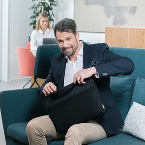 base xx Carrying Case for 33 cm (13") to 35.8 cm (14.1") Notebook - Black - Slip Resistant - Polyester Body - Shoulder Str