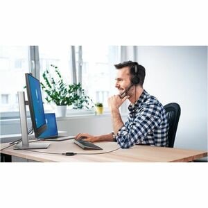 Dell Latitude 5455 - 14in - FHD 1920x1080 - Snapdragon X Plus X1P-42-100 - 16GB RAM Onboard - 1TB SSD - Backlit Keyboard -