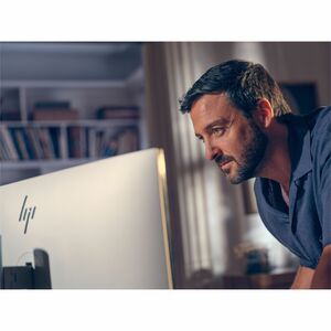 HP EliteStudio 8 AiO G1i Intel Core Ultra 7 265 - 512GB SSD 16GB - DDR5 SDRAM - 1920 x 1080 - Argent vif - W11P