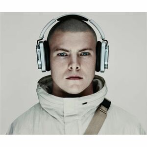 Nothing Headphone (1) Wired/Wireless Over-the-head, Over-the-ear Stereo Headset - Transparent, White - Binaural - Circumau