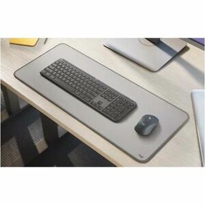 Logitech Signature Slim MK950 Keyboard & Mouse - QWERTY - English (UK) - USB Type A Scissors Wireless Bluetooth/RF 5.1 2.4