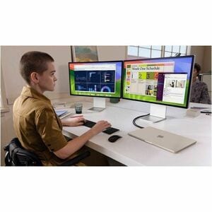 13-inch MacBook Air: Apple M4 chip with 10-core CPU and 10-core GPU 16GB 512GB SSD - Starlight