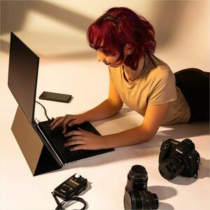 Duex Duex Float 2 16" Class Full HD LCD Monitor - 16:9 - 15.6" Viewable - In-plane Switching (IPS) Technology - 1920 x 108