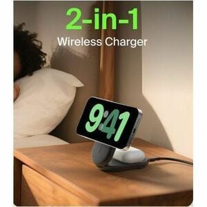 Belkin UltraCharge Induction Charger - For iPhone - Input connectors: USB - Foldable