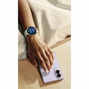 Samsung Galaxy Watch9 SM-L340 Smartwatch - 42,70 mm Case Height - 40,40 mm Case Width - Crème Body Color - Crème Band Colo