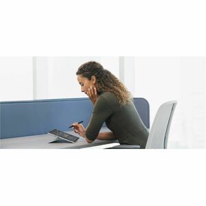 Microsoft Surface Pro 11 Copilot+ PC Tablet - 13" - vPro Technology - 16 GB - 256 GB SSD - Windows 11 Pro - Platinum - Cor