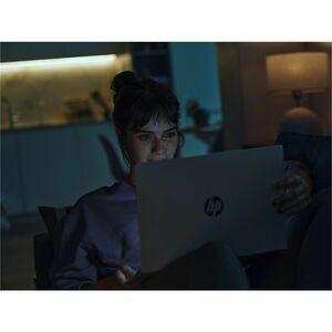 HP OmniBook 5 NGAI 16 Windows 11 Home 16in Qualcomm Snapdragon 16GB RAM 512GB SSD 2K Glacier silver