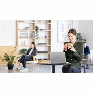 Microsoft Surface Laptop 33 cm (13 Zoll) Touchscreen Copilot+ PC Notebook - 60 Hz - Qualcomm Snapdragon X Plus X1P-42-100 