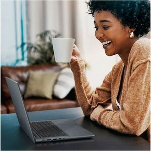 Notebook ASUS BM1 14 pulgadas (BM1403CDA) FHD (1920 x 1080) AMD Ryzen 5-7535HS-W11Pro-8GB DDR5-512 SSD-Color Gris-3 años d