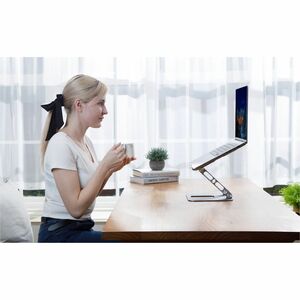 j5create JTS327 USB Type C Docking Station for Tablet PC, Notebook - Charging Capability - Space Gray - Portable - 1 Displ