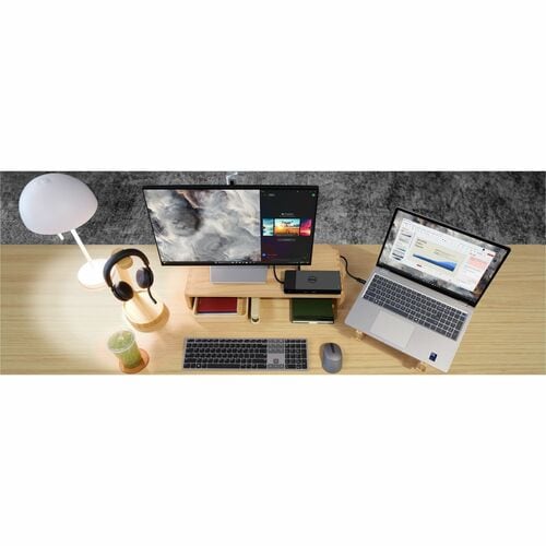 Vista 24 de Dell Pro Plus 14 PB14250 laptop Core Ul